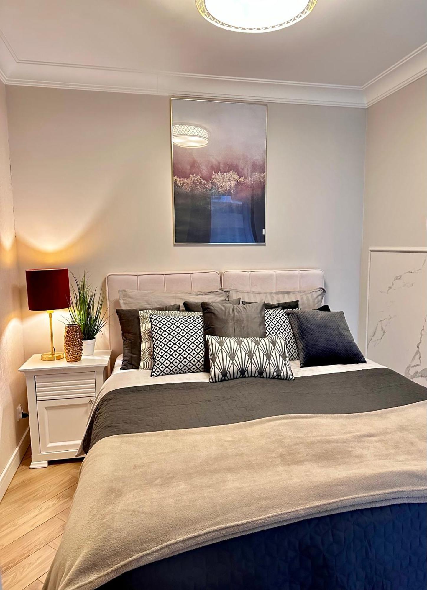 Apartamenty Kielce- Apartament Saphire Przy Zalew Kielecki, Faktura, Parking, Centrum المظهر الخارجي الصورة