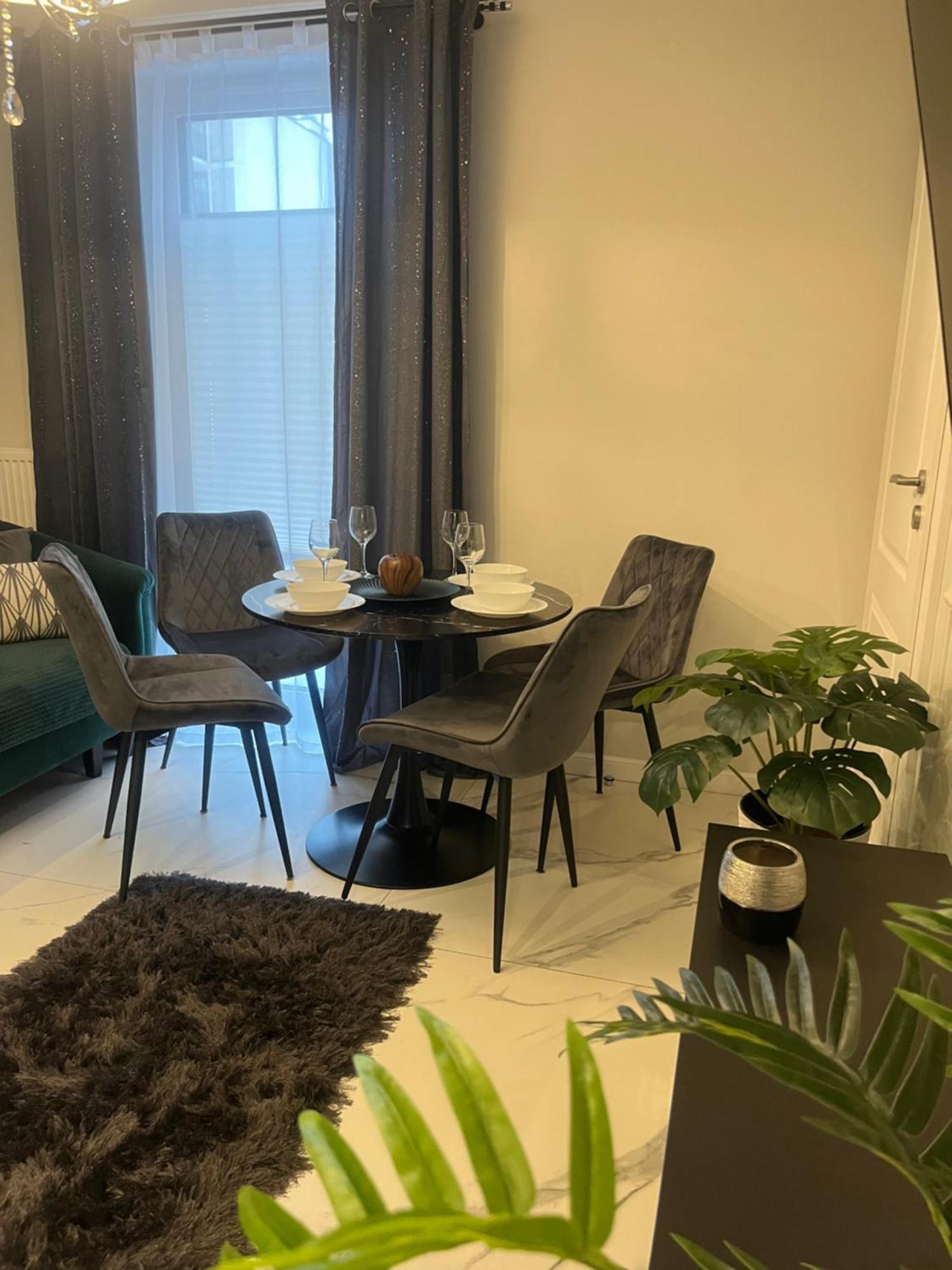 Apartamenty Kielce- Apartament Saphire Przy Zalew Kielecki, Faktura, Parking, Centrum المظهر الخارجي الصورة